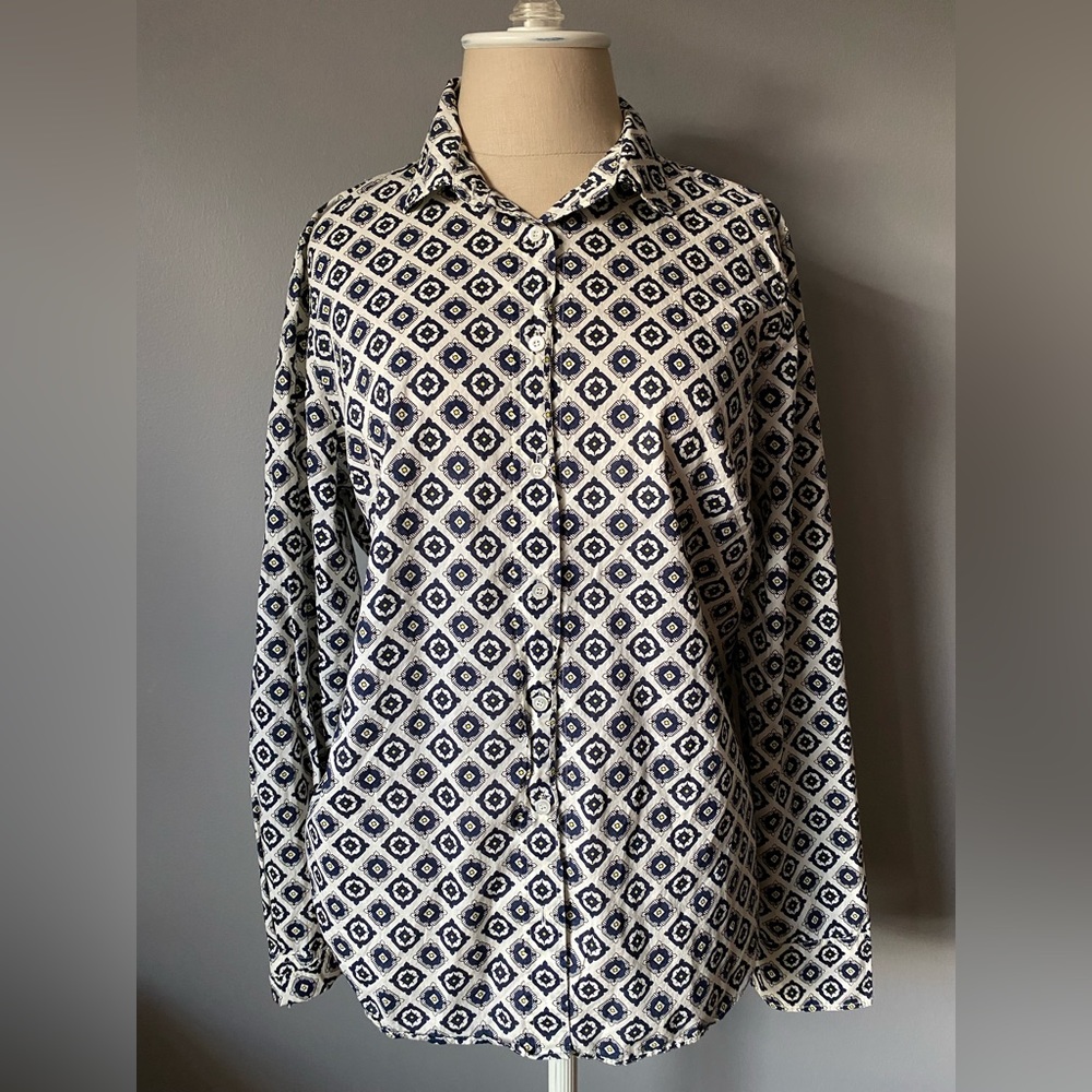 J Crew Perfect fit navy and cream shirt